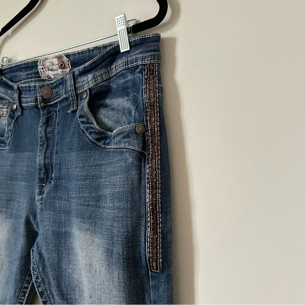 Monarchy Collection Vintage Embroidered Jeans Size 36
